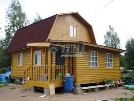 Мансардный дом из бруса с верандой и крыльцом фото 1