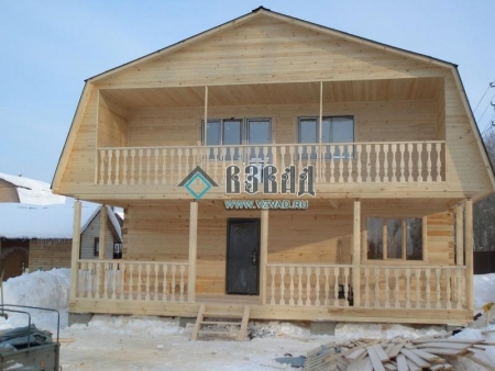 Дом из бруса с террасой и балконом фото 2
