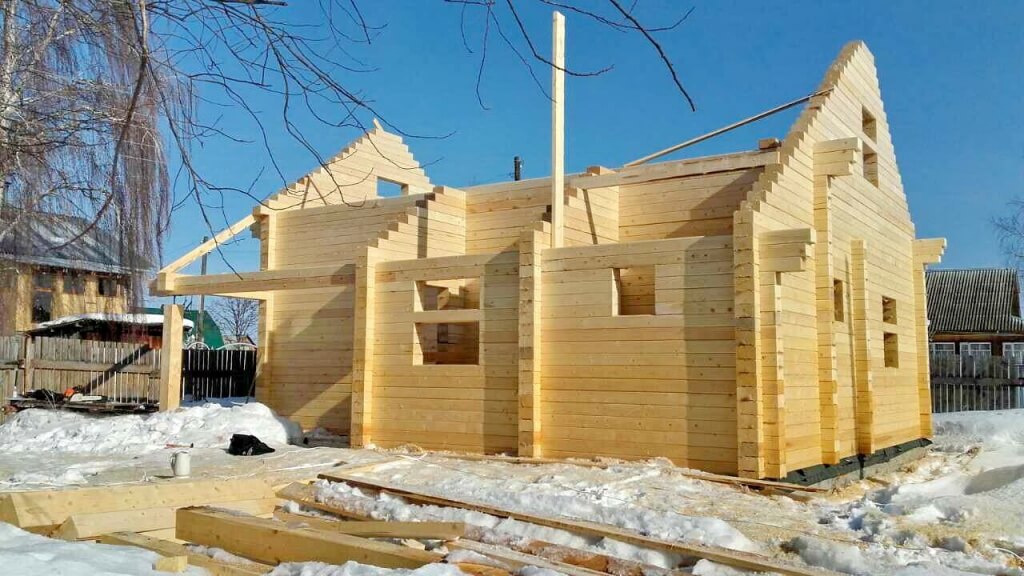 строительство дома из бруса зимой