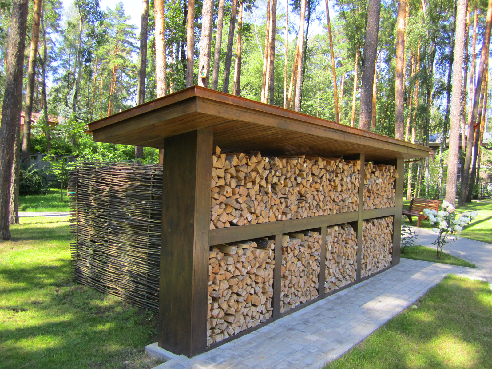 Как построить дровяник на даче своими руками — пошаговая инструкция
