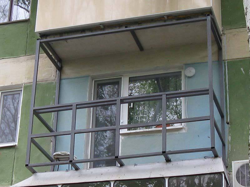Где расположить балкон, и каким он должен быть